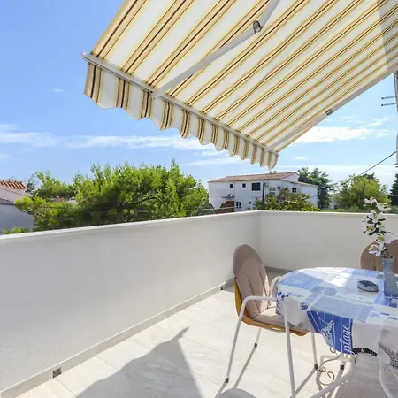 Cozy Apartament Vodice