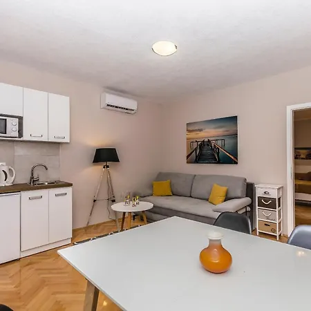 Cozy Apartamento Vodice