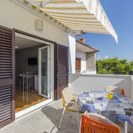 Cozy Apartamento Vodice